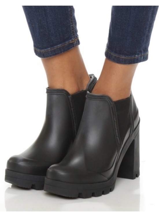 Hunter Shoes - Hunter Black High-Heel Lug Sole Rain Ankle Boots
